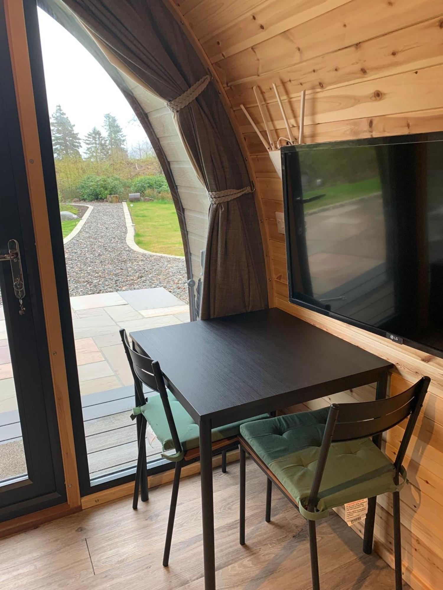 Villa Red Squirrel Pod With Hot Tub Oban Exterior foto